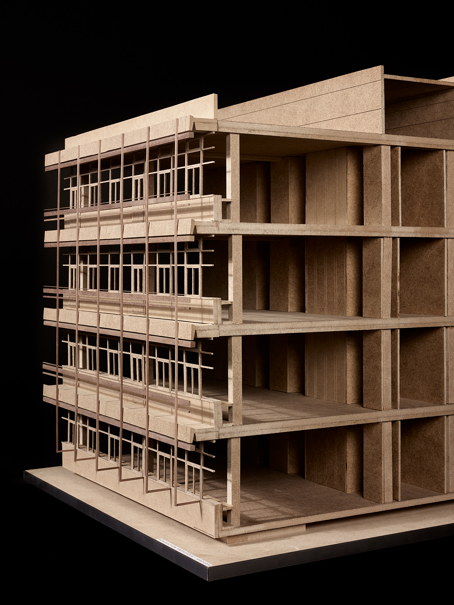 Maquettes Concours Renovation Amphipôle